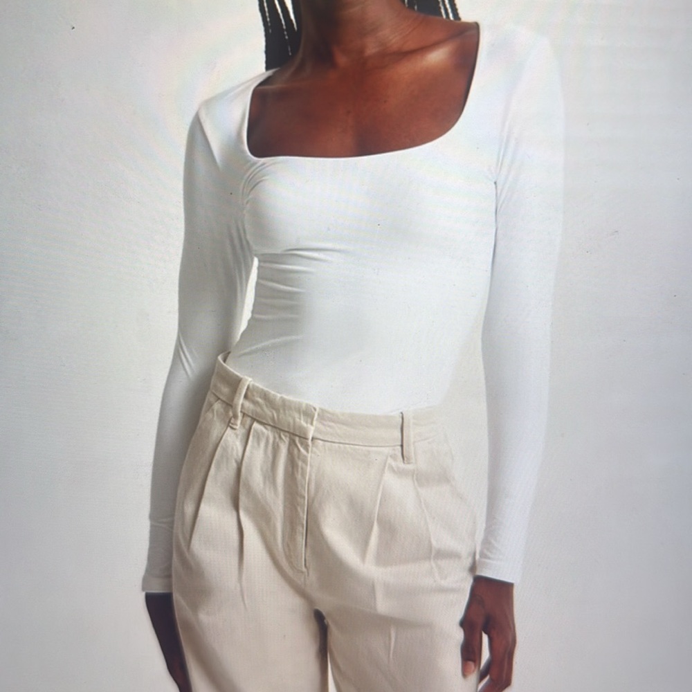 Abercrombie Soft Matte Seamless Long-Sleeve Tuckable Squareneck Top